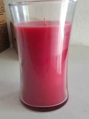 Holiday Cinnamon Snaps Scent Hour Glass Shaped Jar Candle Celebrating Home 24 oz